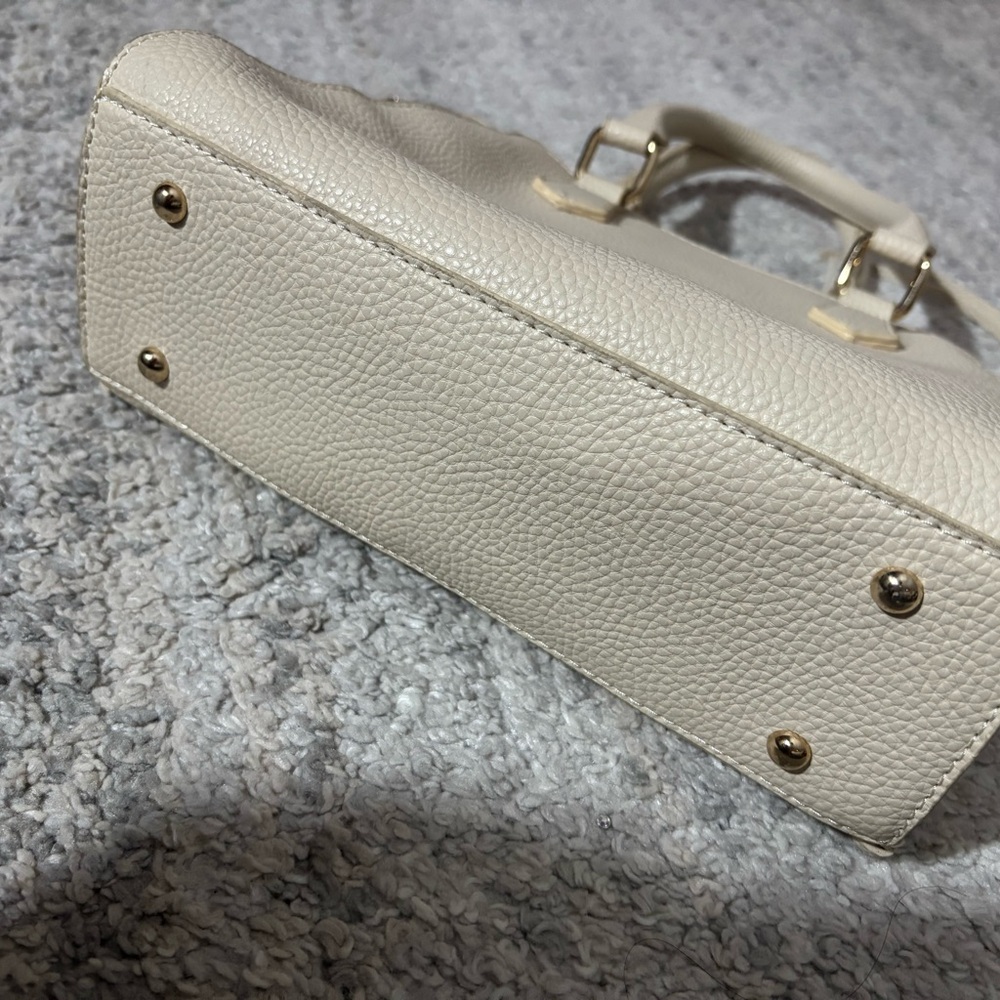 Cream Handbag - Picture 3 of 7